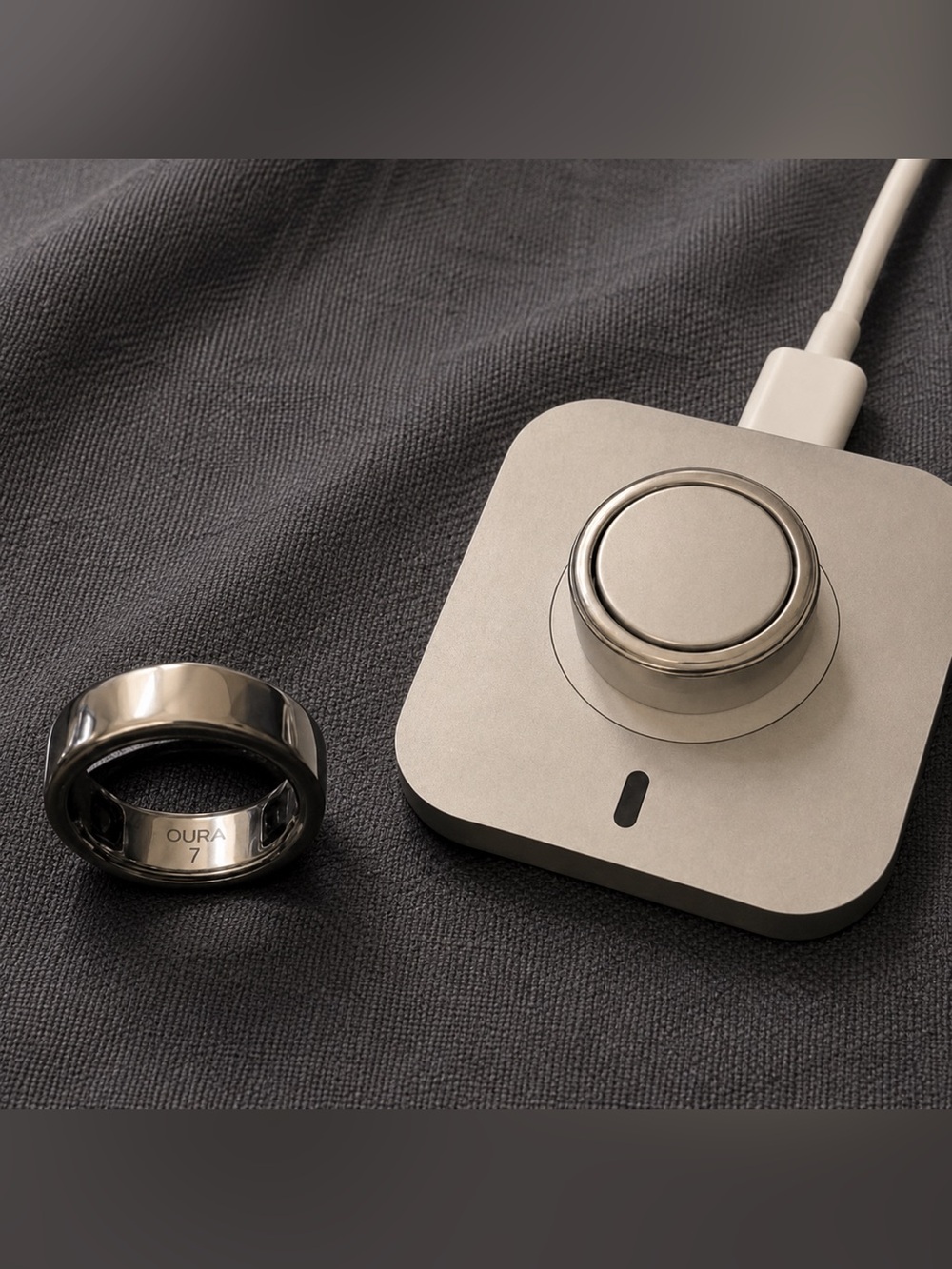 Oura Ring 4 Silver Size 7 + Charger & Cable | Unworn